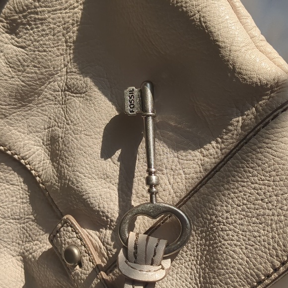 Fossil Ivory Tote Purse Bag - Picture 14 of 16